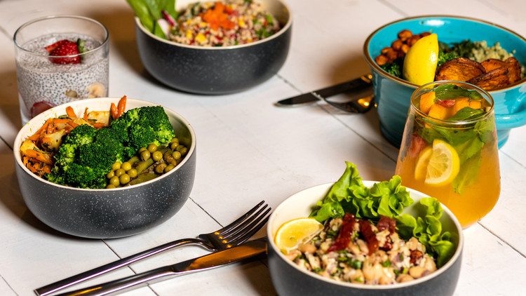 Artikelbild: Eiweißreiche Nahrungsmittel zum Abendessen