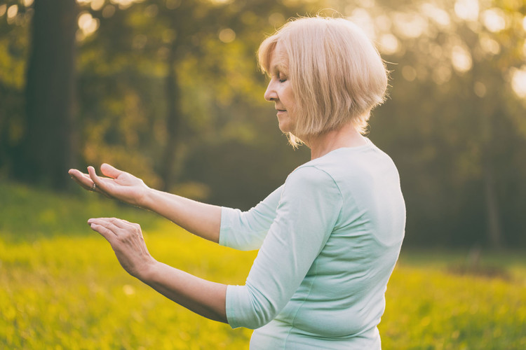 Artikelbild: Die heilsame Wirkung von QiGong