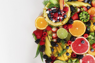 Obstsalat mit Nüssen (vgn)