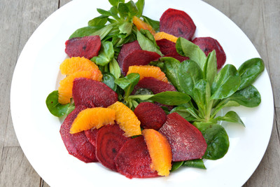 Rote-Bete-Feldsalat mit Bohnen (vgn)