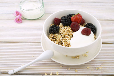 Beerenmüsli mit Nussmus (vgn)