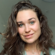 Portrait: Laura Riedel