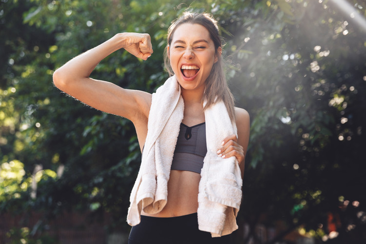 Artikelbild: Abnehmen mit Krafttraining – so geht’s!
