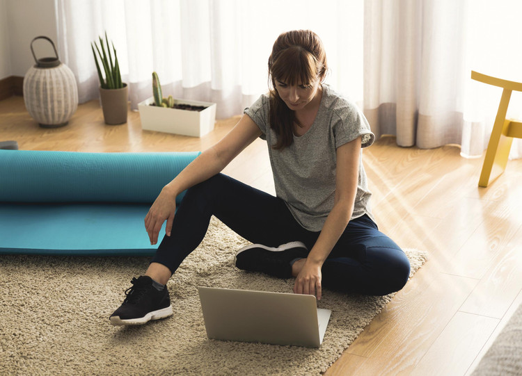 Artikelbild: Home Workout: 8 Gründe für dein Training zu Hause