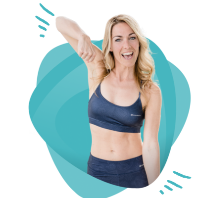 Fitnesstrainerin motiviert zu Online-Fitnesstest – Finde dein Level