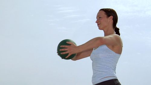 Vorschaubild: Pilates mit Ball - Warm-up
