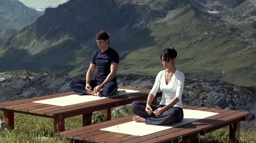 Vorschaubild: Hatha Yoga mit Ralf Bauer 2 - Morgen-Vinyasa