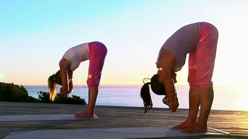 Vorschaubild: Bikini-fit - Stretching