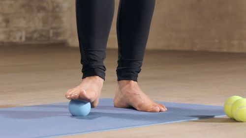 Vorschaubild: Faszien Pilates - Fußmassage & Schwünge