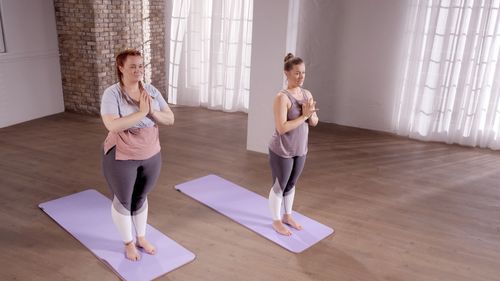 Vorschaubild: Curvy Yoga - Aufbaukurs 1
