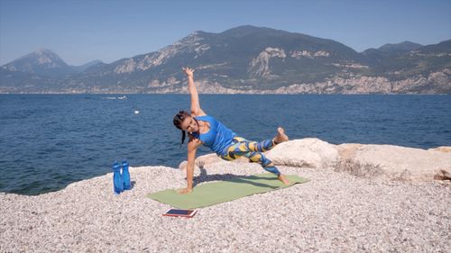 Preview: Gardasee-Beach-Workout: Schultern, Rücken, Stabilität