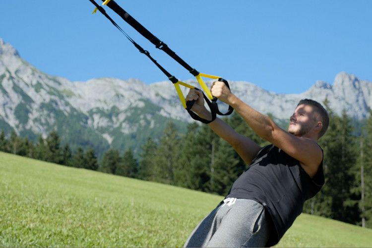 Artikelbild: Schlingentraining mit Tom Huckele